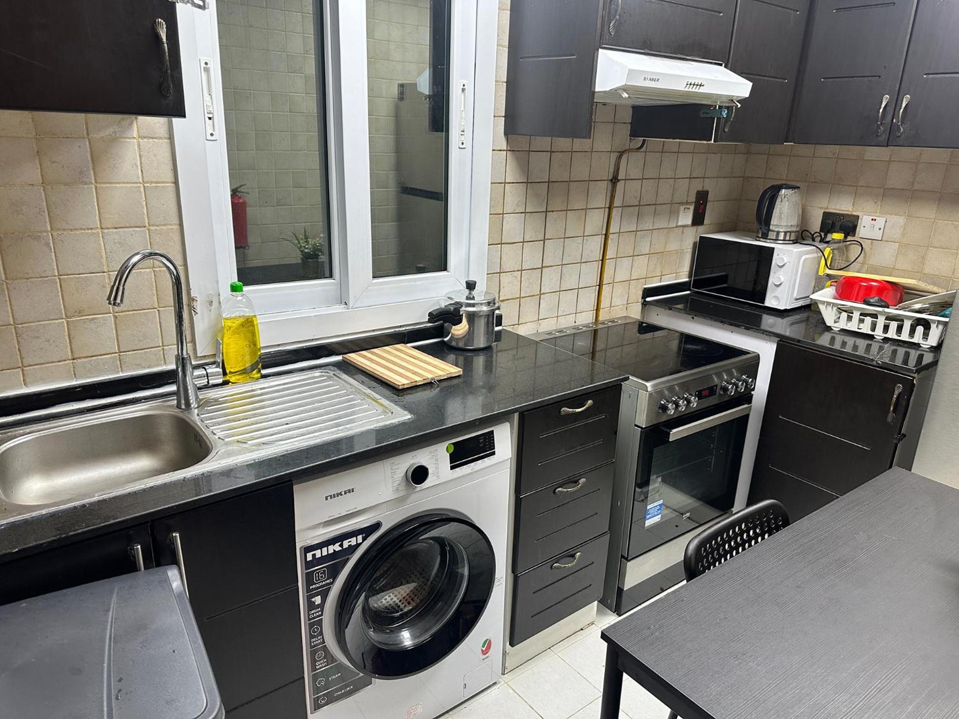 Partition Room In Al Seef Near Burjuman Metro Dubai Dış mekan fotoğraf